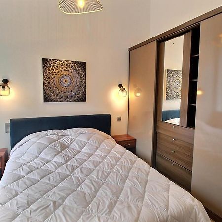 Appartement De Charme Dans Immeuble Haussmannien Périgueux Esterno foto
