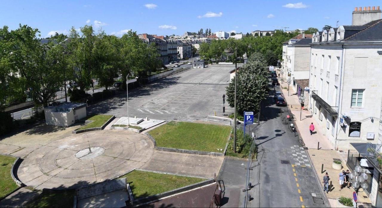 Appartement De Charme Dans Immeuble Haussmannien Périgueux Esterno foto